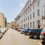 Premium Apartment Nearby Centre