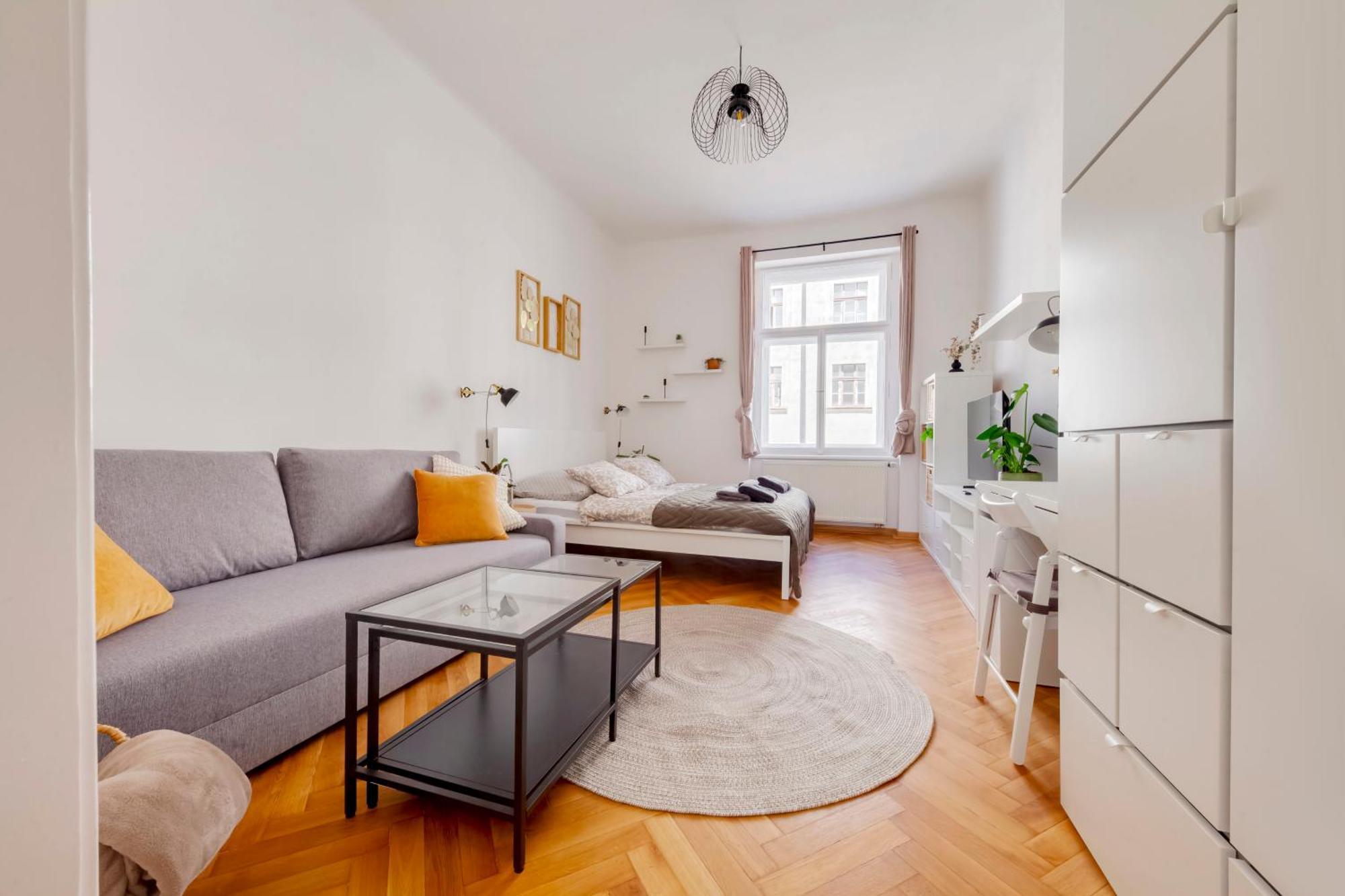 Premium Nearby Centre Praga
